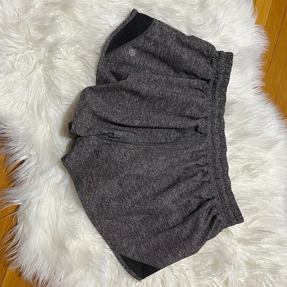 lululemon athletica Pants - Lululemon Athletica Hotty Hot Low-Rise Lined Short 2.5", Size 10